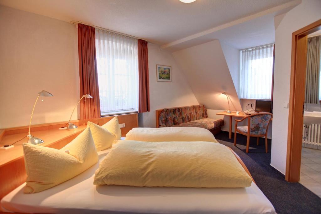 Gasthaus Zum Hirschen Oberrimsingen 部屋 写真
