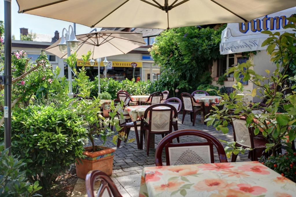 Gasthaus Zum Hirschen Oberrimsingen エクステリア 写真